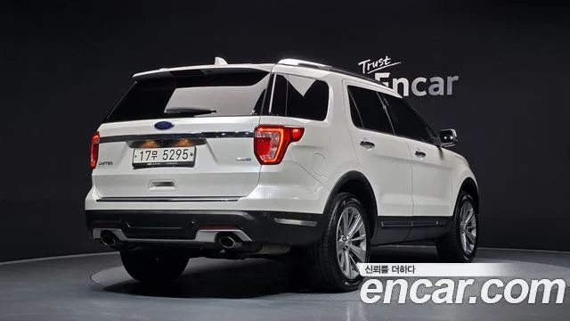 2018 Ford Explorer, foto 2