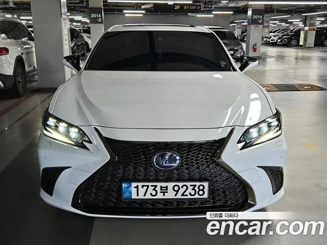 2022 Lexus ES