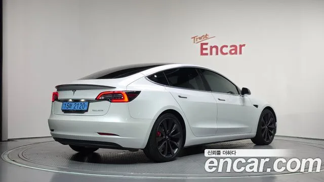 2020 Tesla Model 3, foto 2