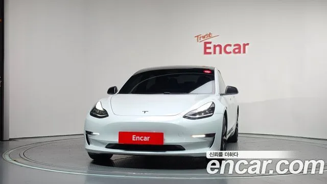 2020 Tesla Model 3, foto 3