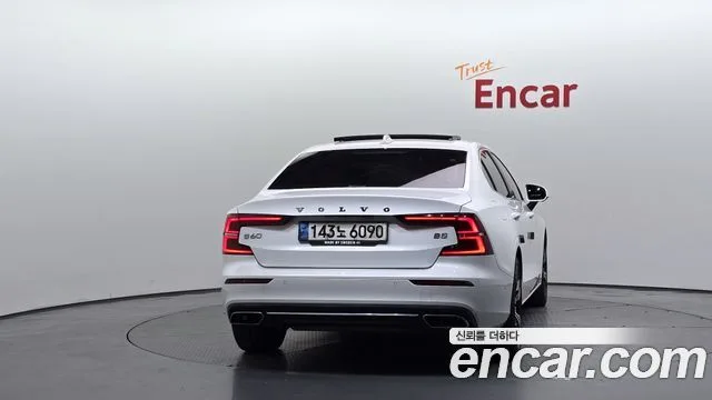 2021 Volvo S60, foto 4