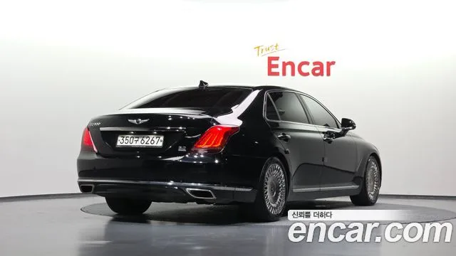 2016 Genesis EQ900, foto 2