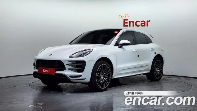 2017 Porsche Macan