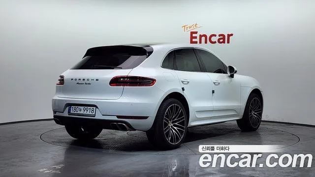 2017 Porsche Macan, foto 2