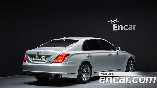 2016 Genesis EQ900, foto 2