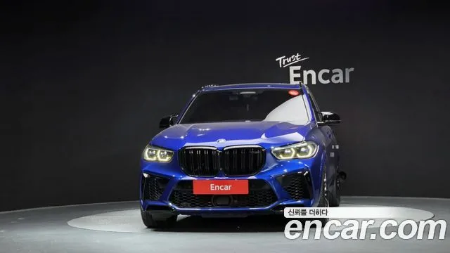 2022 BMW X5M, foto 3