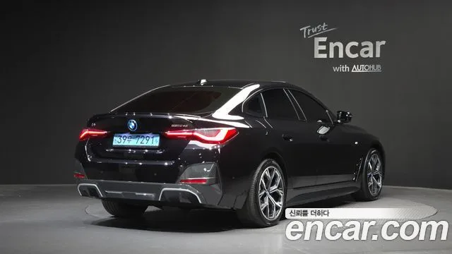 2023 BMW i4