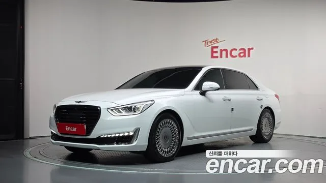 2016 Genesis EQ900
