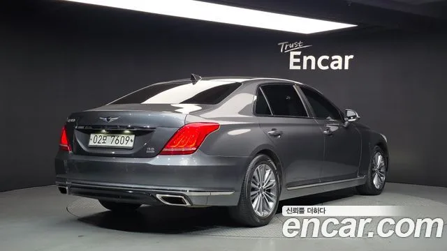 2016 Genesis EQ900, foto 2