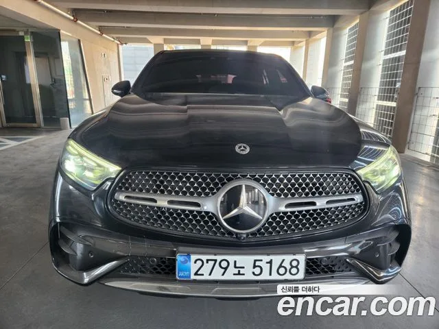 2025 Mercedes-Benz GLC-Class