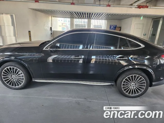 2025 Mercedes-Benz GLC-Class, foto 2