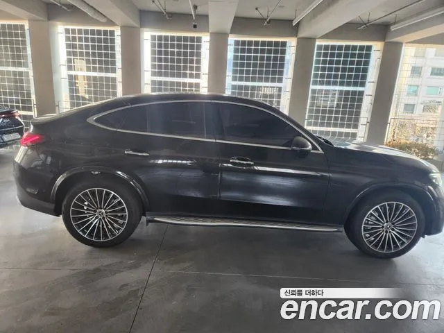 2025 Mercedes-Benz GLC-Class, foto 4