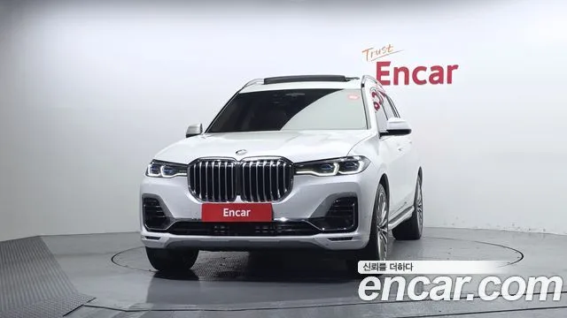 2022 BMW X7