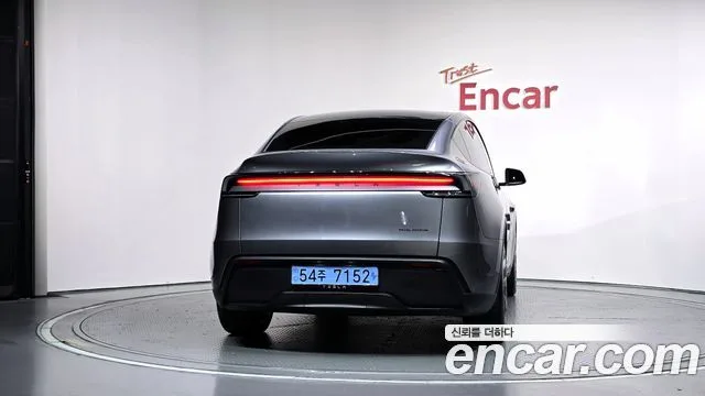 2026 Tesla Model Y, foto 4