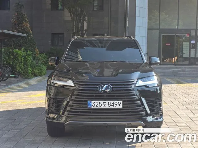2025 Lexus LX