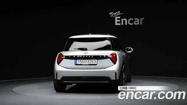 2025 Mini Cooper, foto 3