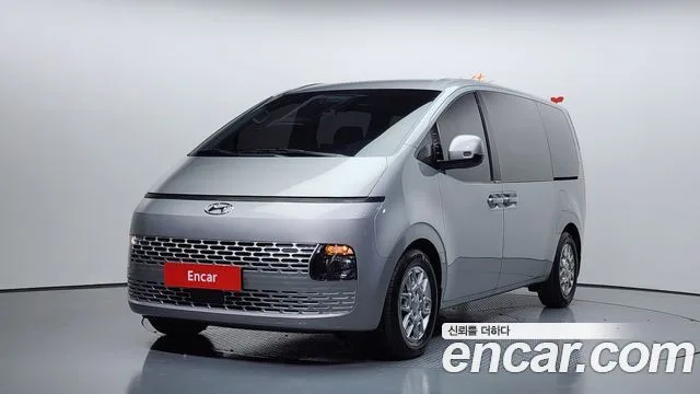 2023 Hyundai Staria