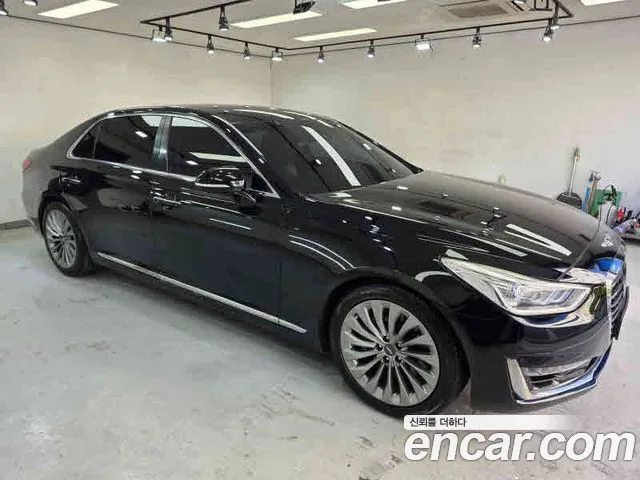 2016 Genesis EQ900, foto 2