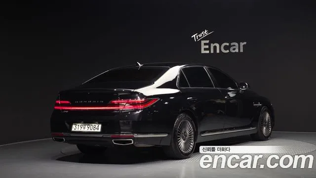 2021 Genesis G90