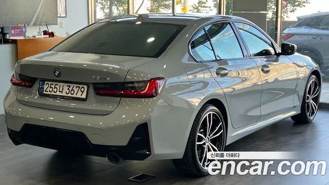 2023 BMW 3-Series, foto 2