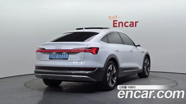 2021 Audi e-tron, foto 2