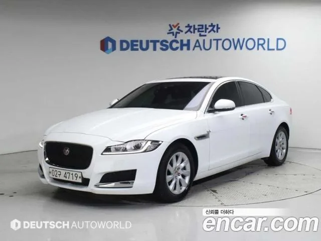 2017 Jaguar XF
