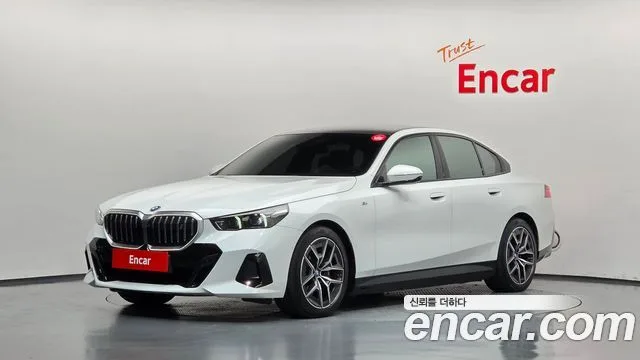2024 BMW i5