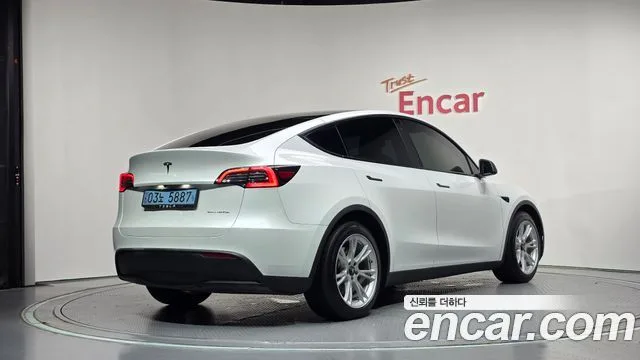 2021 Tesla Model Y, foto 2
