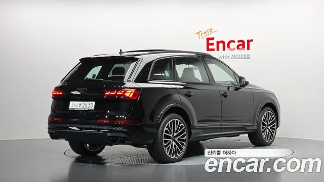 2026 Audi SQ7, foto 2