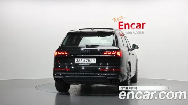 2026 Audi SQ7, foto 4