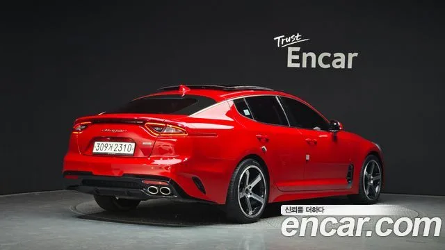 2018 Kia Stinger, foto 2