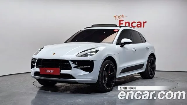 2021 Porsche Macan