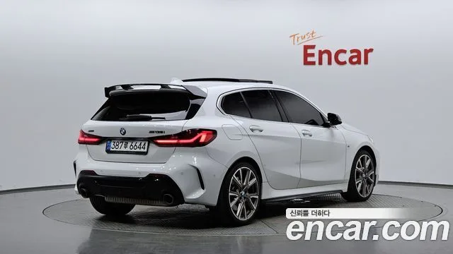 2021 BMW 1-Series, foto 2
