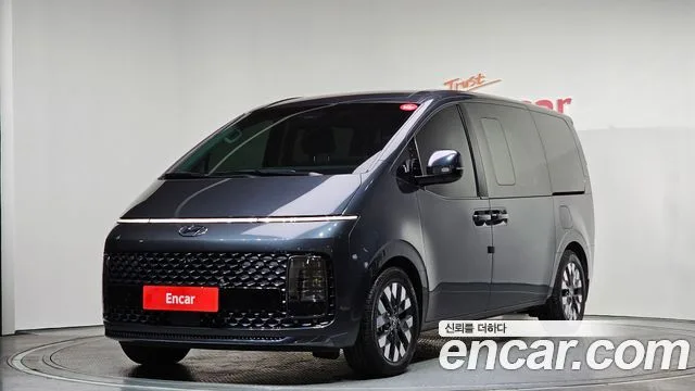 2023 Hyundai Staria