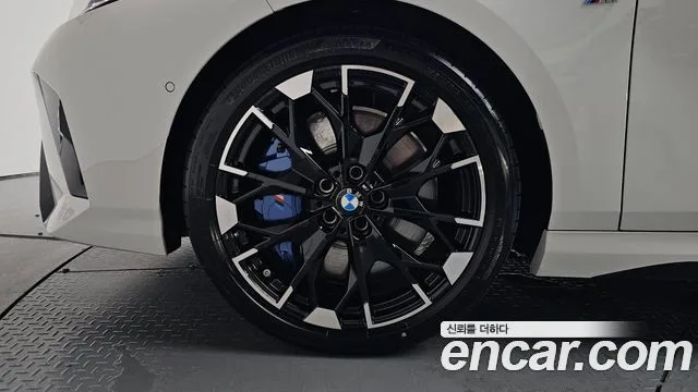 2025 BMW 1-Series, foto 4