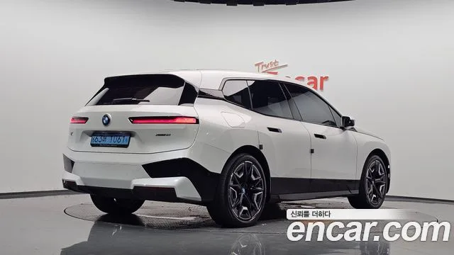 2022 BMW iX