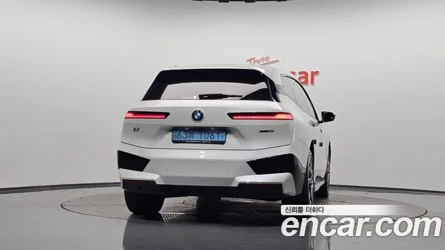 2022 BMW iX, foto 3