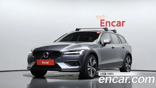 2020 Volvo V60