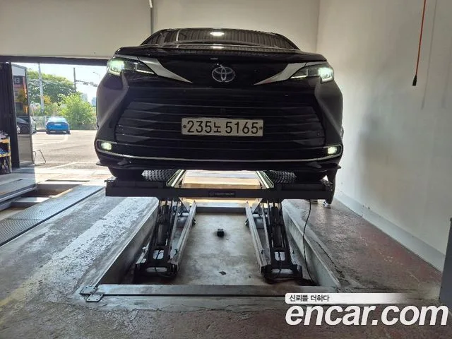2023 Toyota Sienna