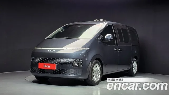 2022 Hyundai Staria
