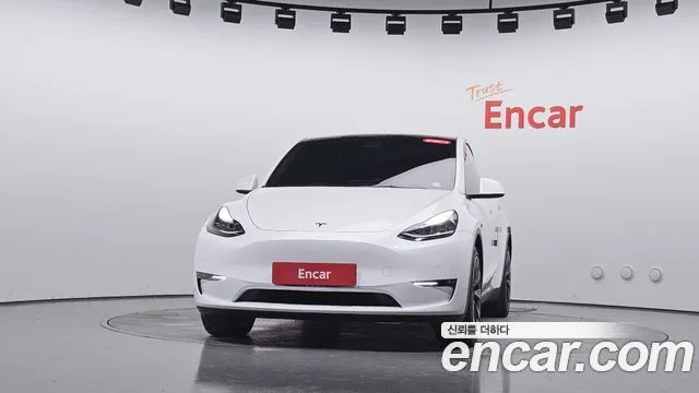 2022 Tesla Model Y, foto 2