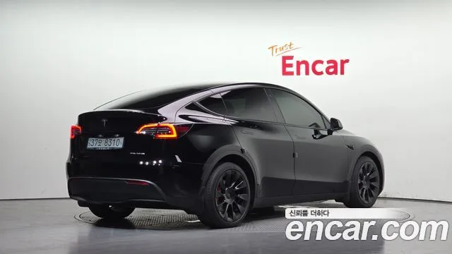 2022 Tesla Model Y, foto 2