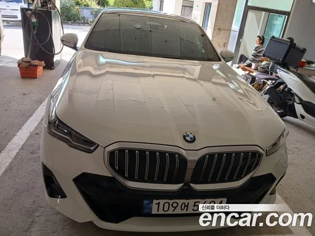 2024 BMW 5-Series