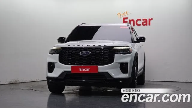 2025 Ford Explorer, foto 2