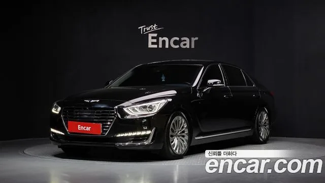 2017 Genesis EQ900