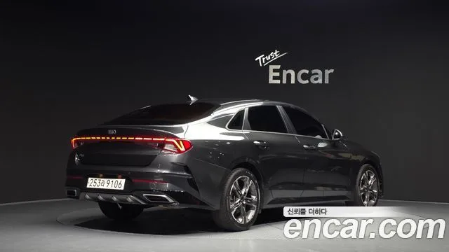 2021 Kia K5, foto 2