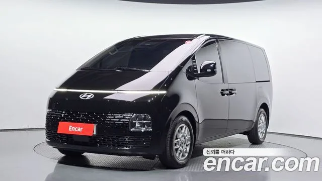 2025 Hyundai Staria