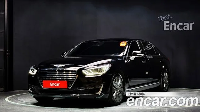 2017 Genesis EQ900