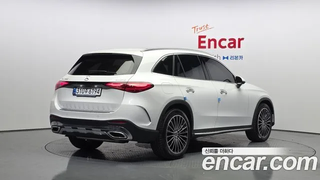 2024 Mercedes-Benz GLC-Class