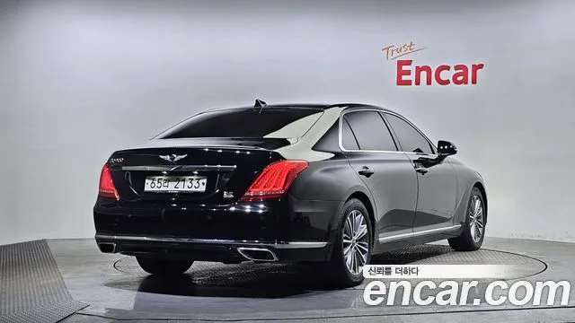 2016 Genesis EQ900, foto 2